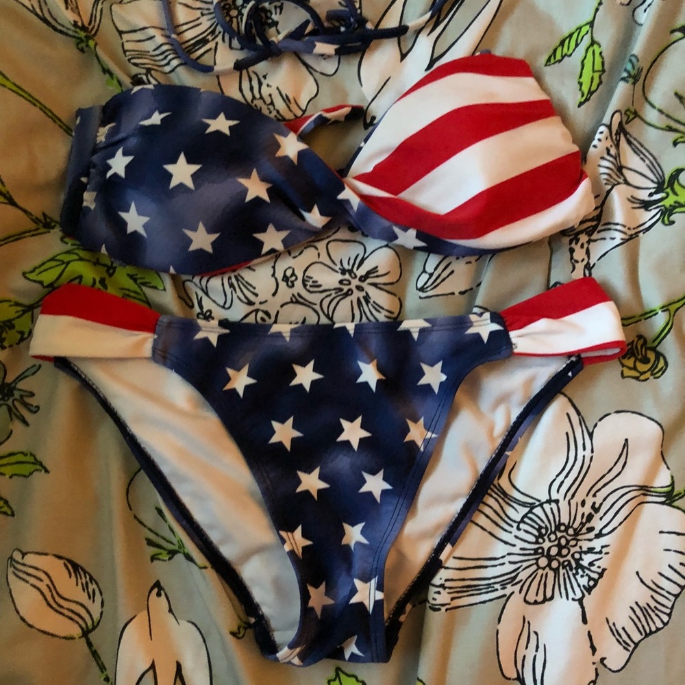 Wet Seal American Bikini